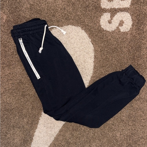 Nike Dri-FIT Swoosh Fly Standard Issue - Picture 2 of 6